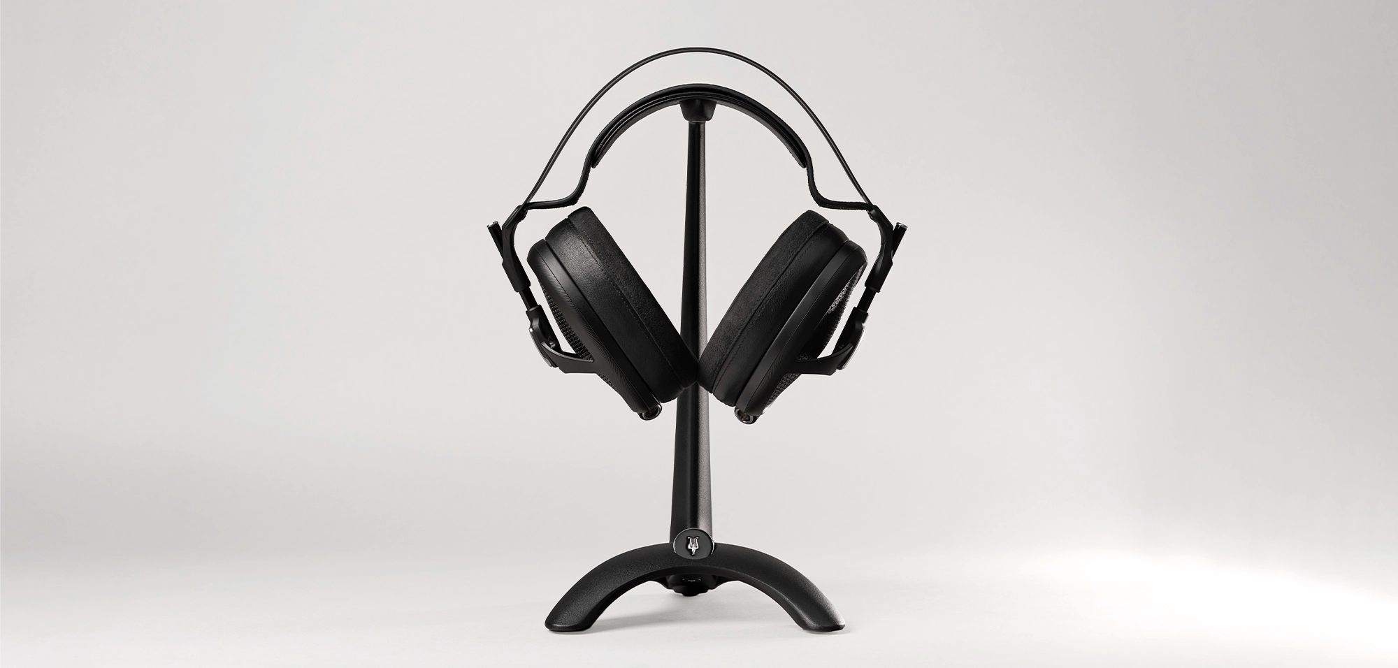 Meze Audio Empyrean II open-back planar magnetic driver headphones on premium built headphone stand Manta Black
