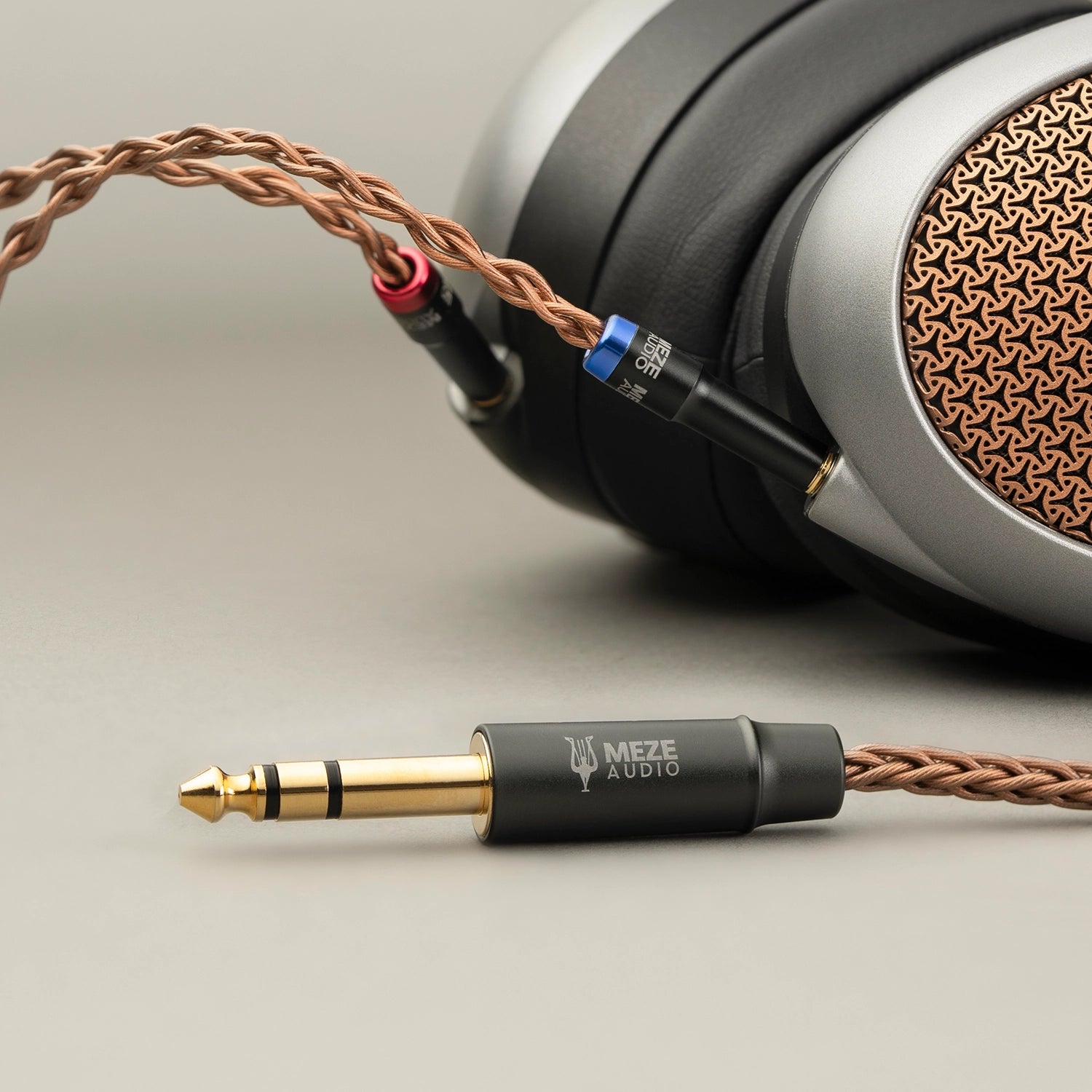 Meze Audio POET premium built open-back planar magnetic driver headphones and copper cable details