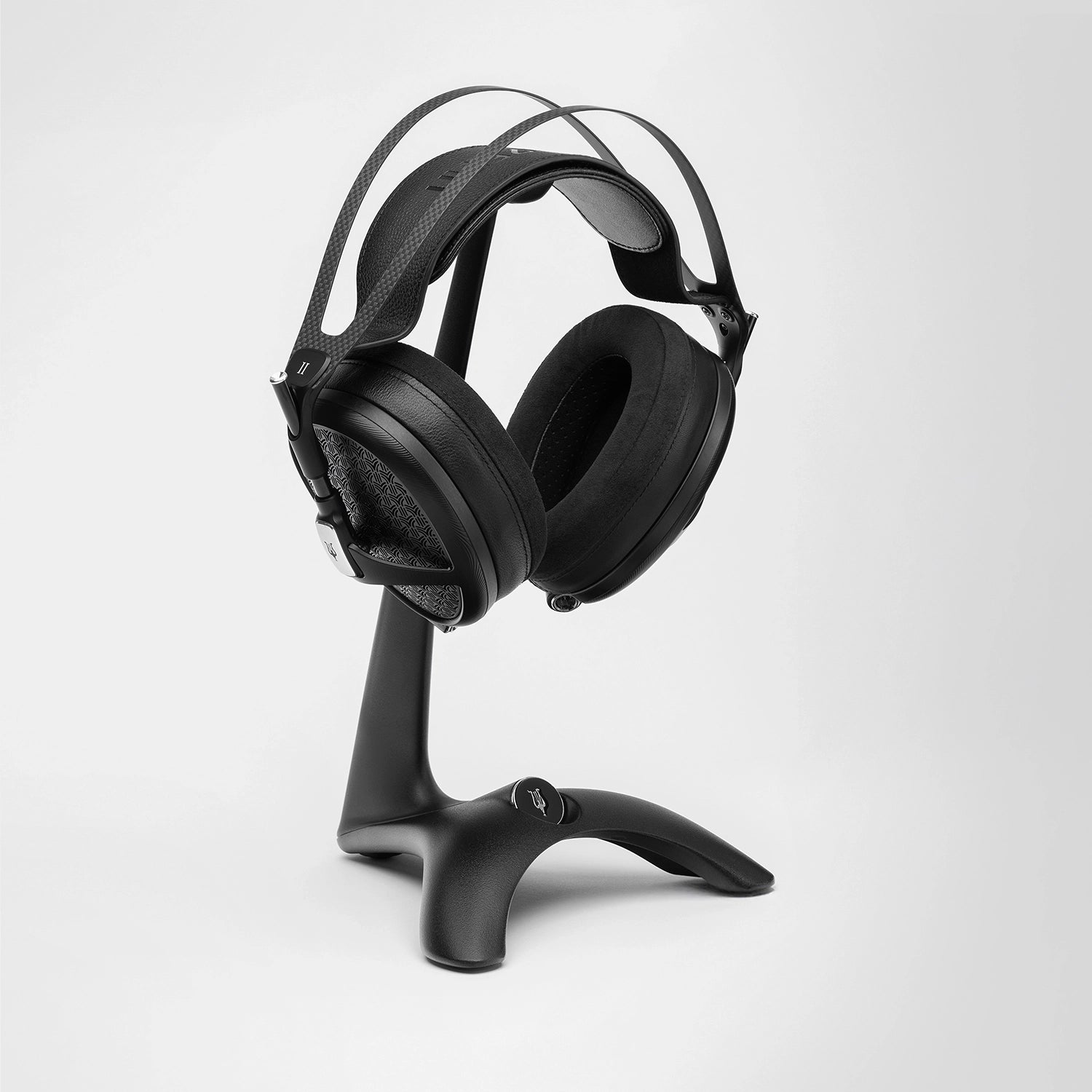 Meze Audio Empyrean II best open-back audiophile premium headphones on the Manta audiophile headphone stand