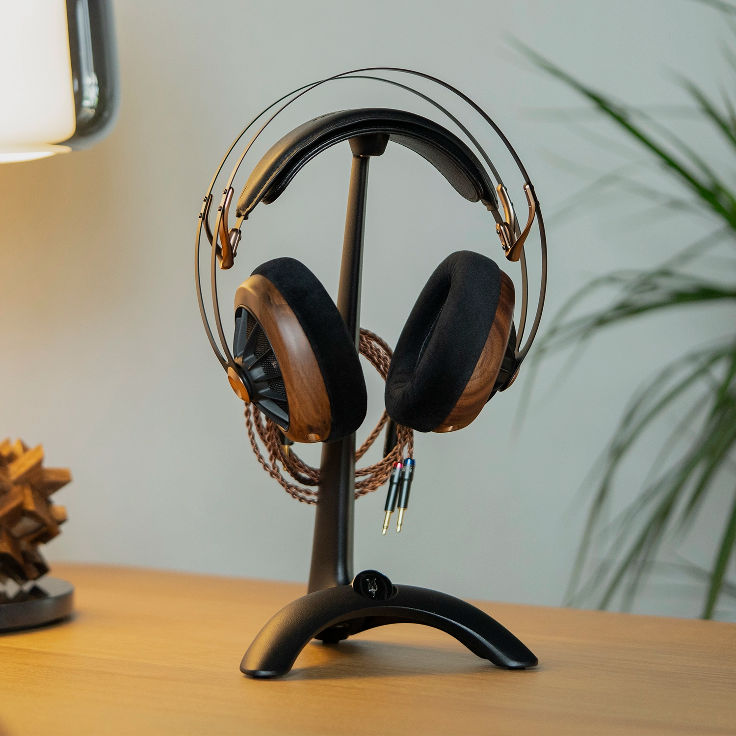 MANTA HEADPHONE STAND