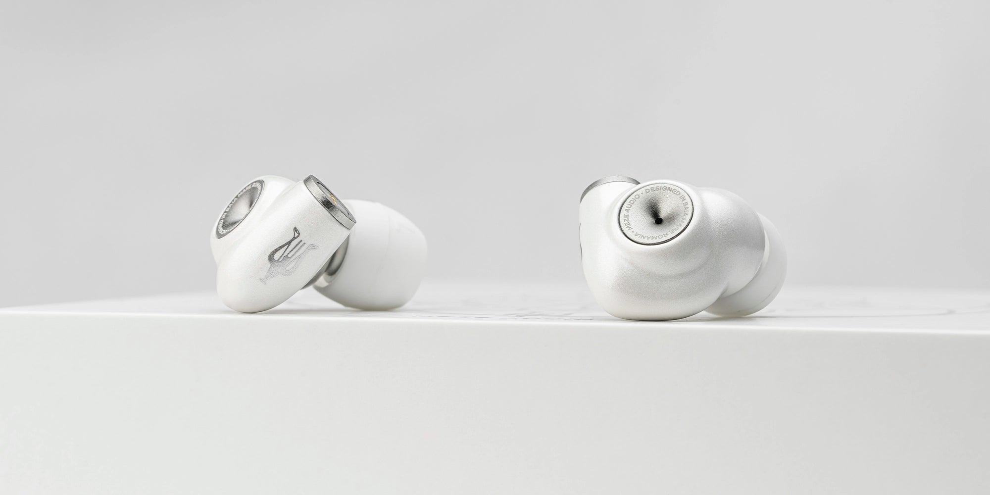 Meze Audio Alba best wired ear phones lateral view with logo and pearlescent paint